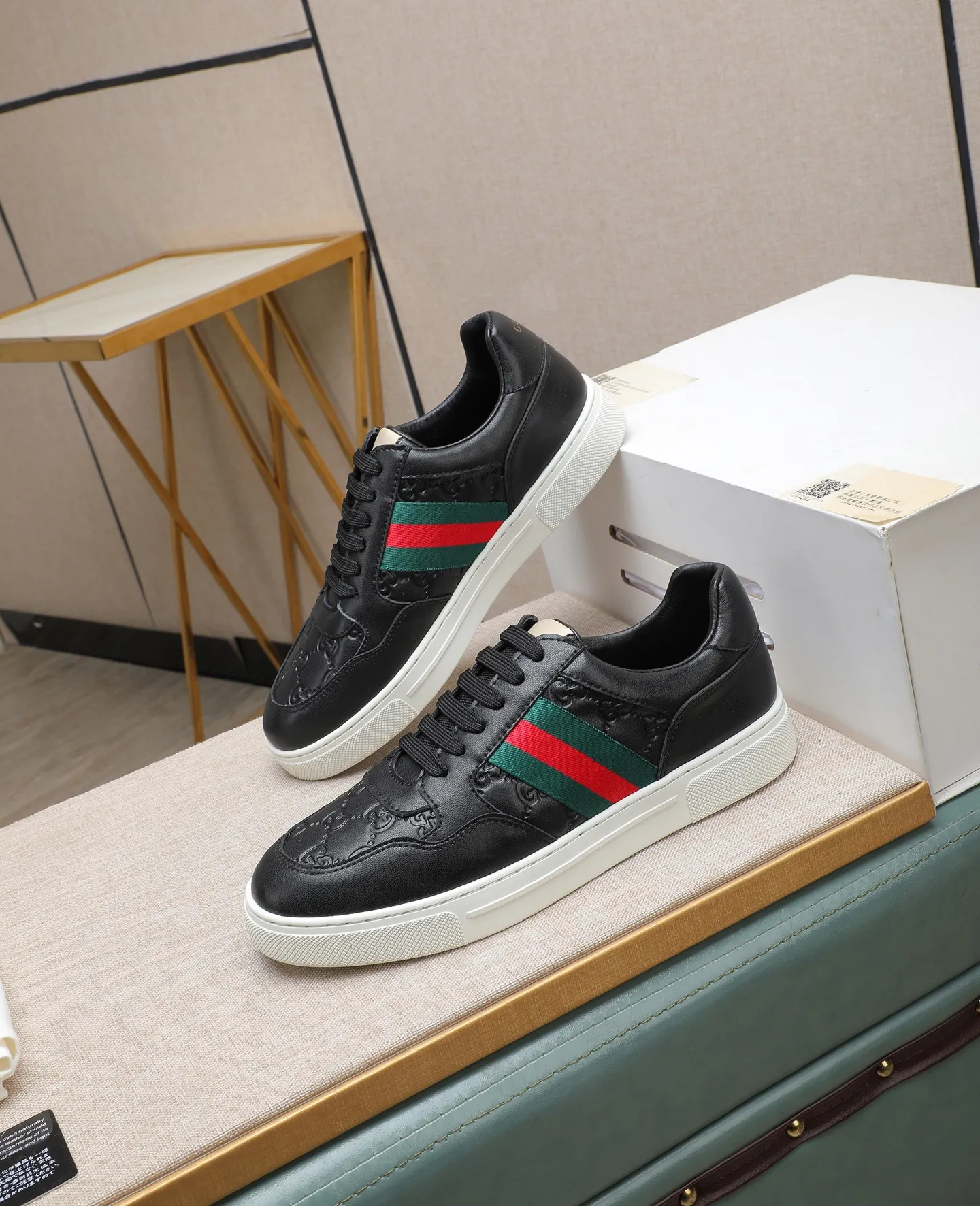 Men's shoes💰440 GUCCI🔍🔍Latest spring style On sale at the same time at the counter, original calfskin imported from Italy, genuine leather lining, (high-end, luxury, and class) exquisite workmanship, soles: original soles specially provided by the original factory, ⚠Exclusive double-layer movable molded soles are super comfortable⚠, real photos🎬The real ones are better🔍🔍"High quality·Follow the order" code number 38-44